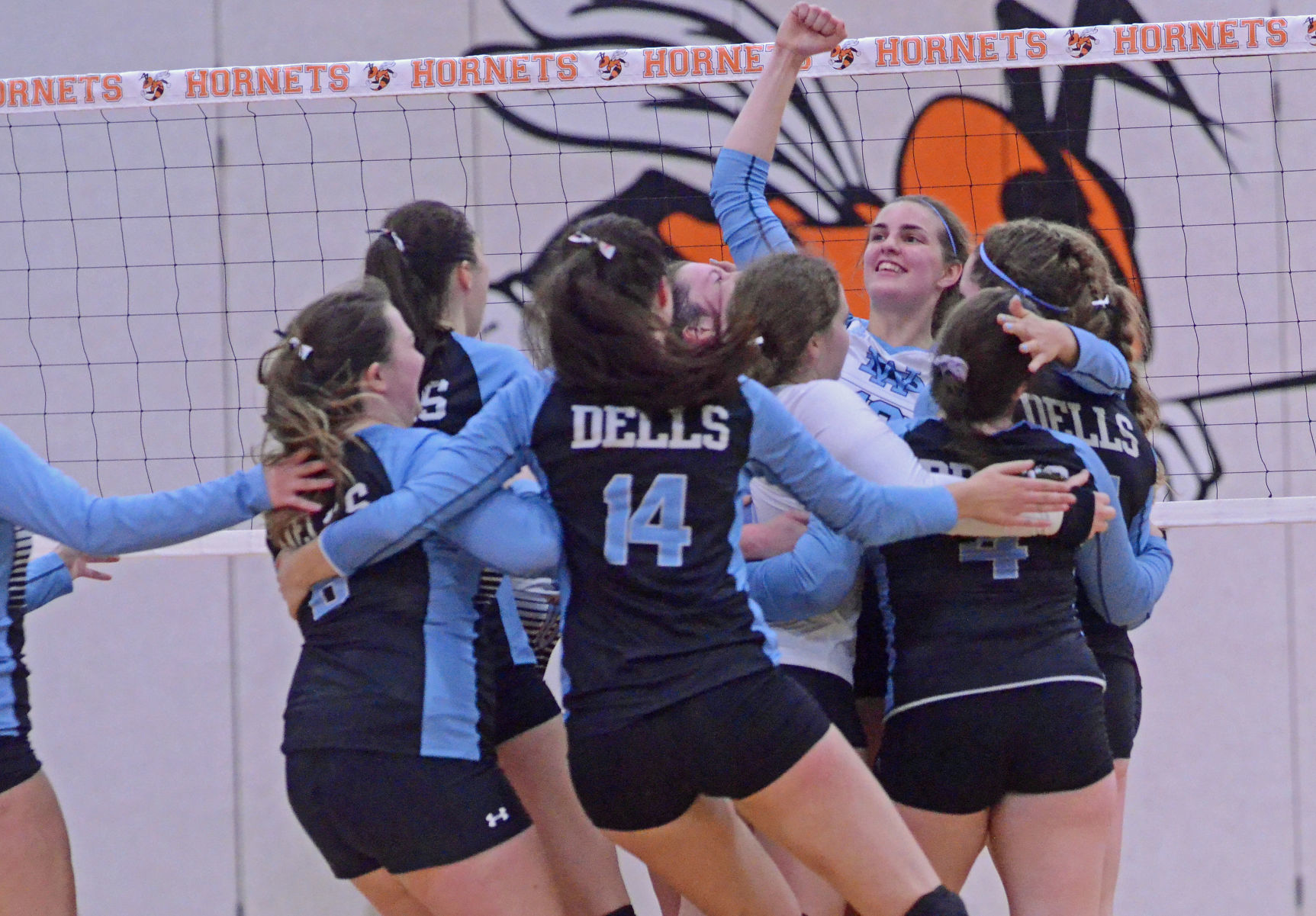 Wisconsin Dells volleyball crowned SCC champs again